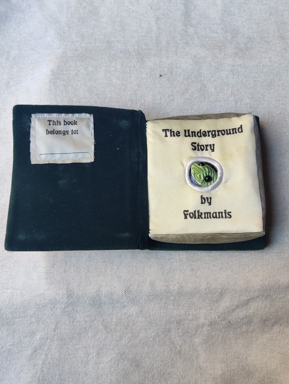 Folkmanis The Underground Story Folktails Bookworm Puppet w/Tag RARE